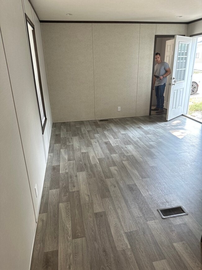 Photo - 4560 S Hydraulic Ave