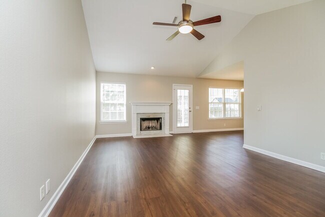 1609 London Gardens Ct