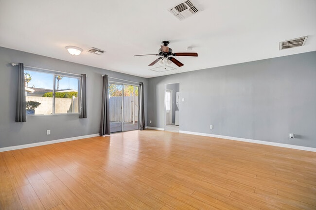 Photo - 15157 Valleyheart Dr