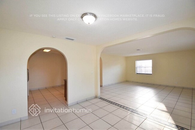 Photo - 7440 Johnson St