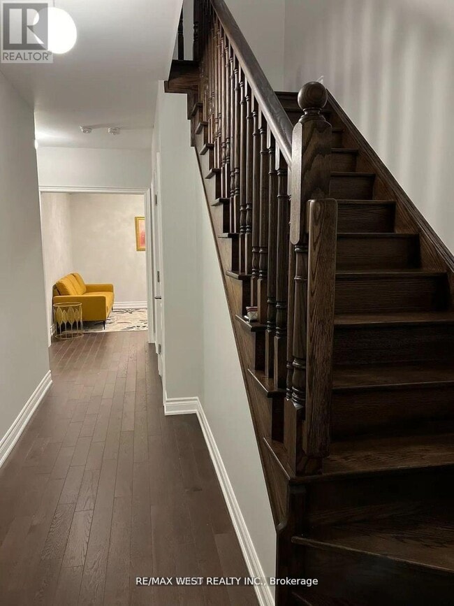 Photo - 65 Port Royal Ave