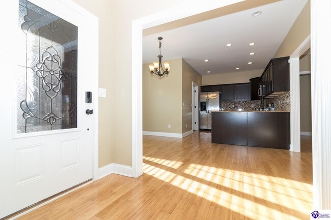 Photo - 114 Lowball Ln