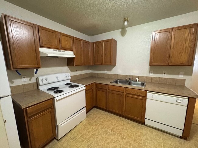 Photo - 196 Ryan Cir Unidad C