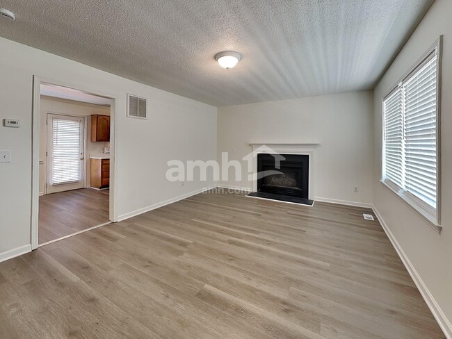 Photo - 1407 Hyalyn Ct