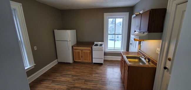 Photo - 166 Main St Unit 2s