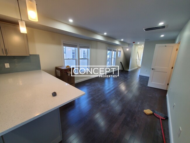 Photo - 43 Wright Ave Condo Unit 2CP