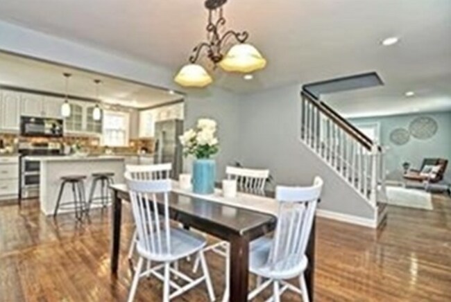 Photo - 16 Oak Hill Rd