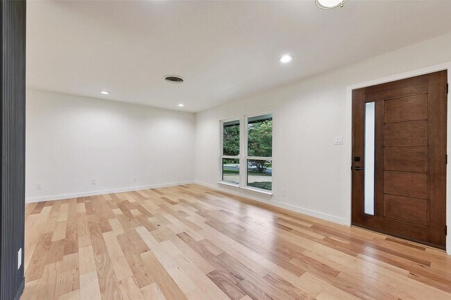 11900 Dove Haven Dr