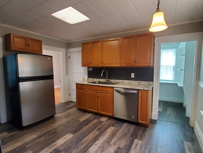 136-138 West Center Street - Duplex