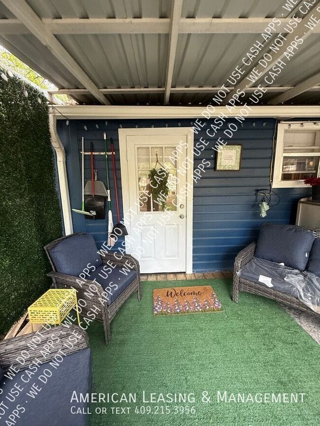803 Markus Ave