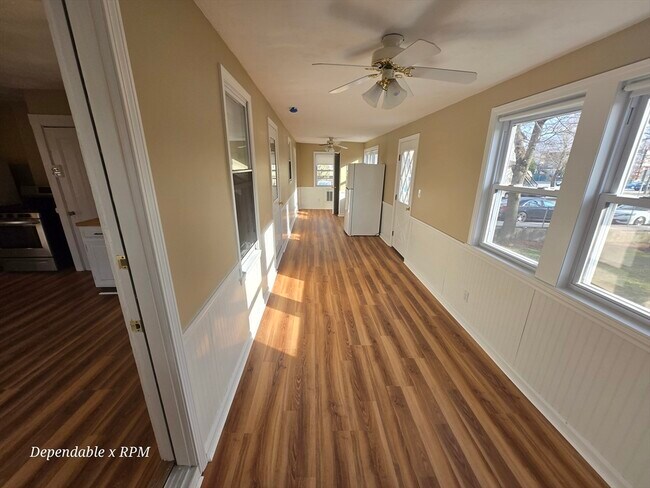 Photo - 234 Nahatan St