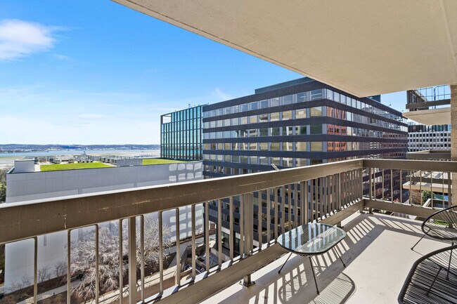 Photo - 1201 S Bell St Unidad FL12-ID1056568P