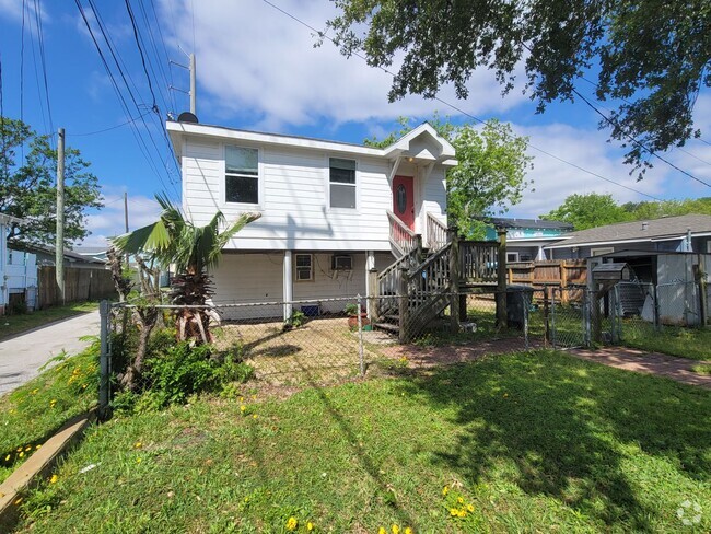 Building Photo - 5401 Avenue P 1/2 Unit REAR UP Rental