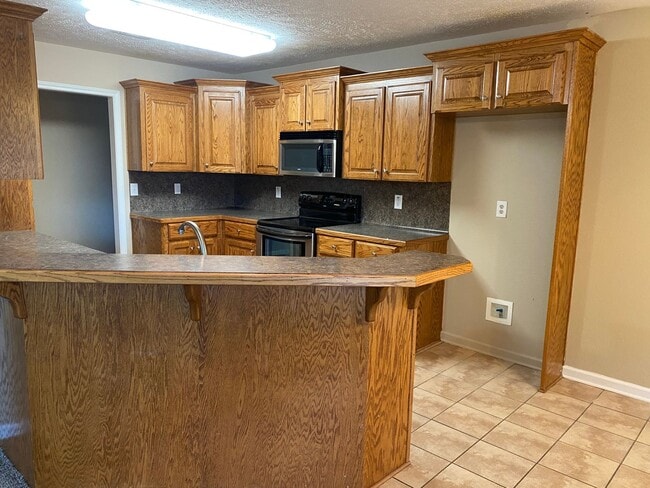 Photo - 2404 Lancashire Ln