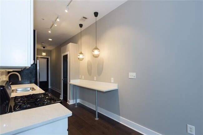 Photo - 1108 Milton Terrace SE