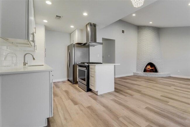 Photo - 4909 Hawk Cove