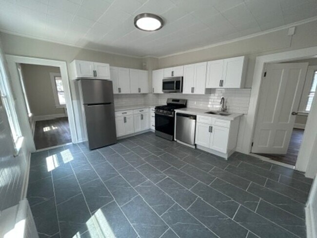 Photo - 23 Howe St Unit 2