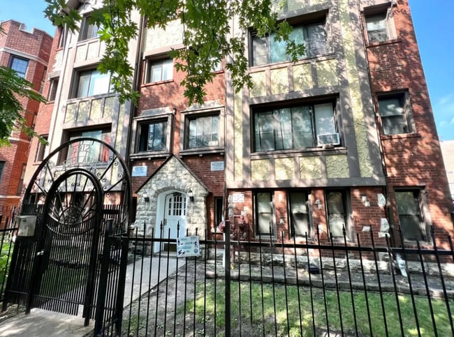 Photo - 6913 N Ashland Blvd Apartamentos Unidad 307