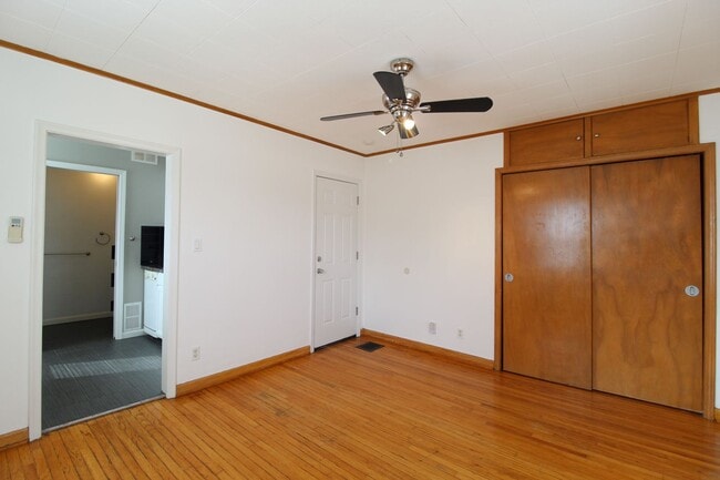 Photo - 1312 W 39th St Unit 1312 W 39TH ST. # 2