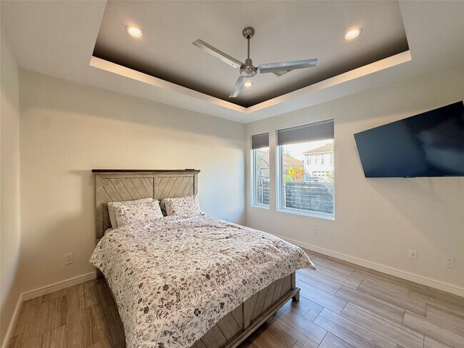 Photo - 707 W Clay St