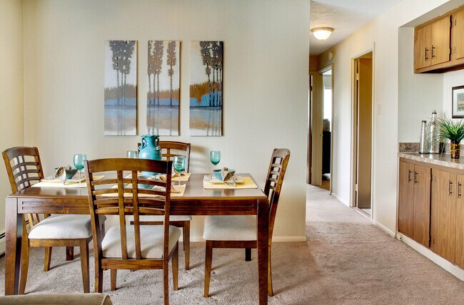Model 2 Dining Room