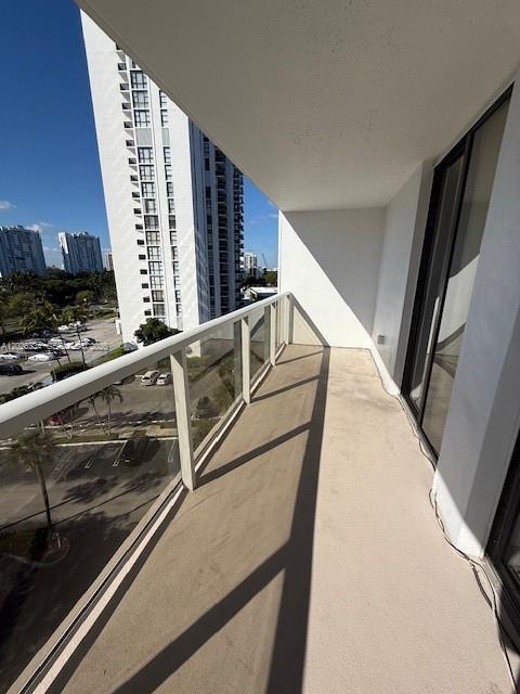 Photo - 3701 N Country Club Dr Unidad 706