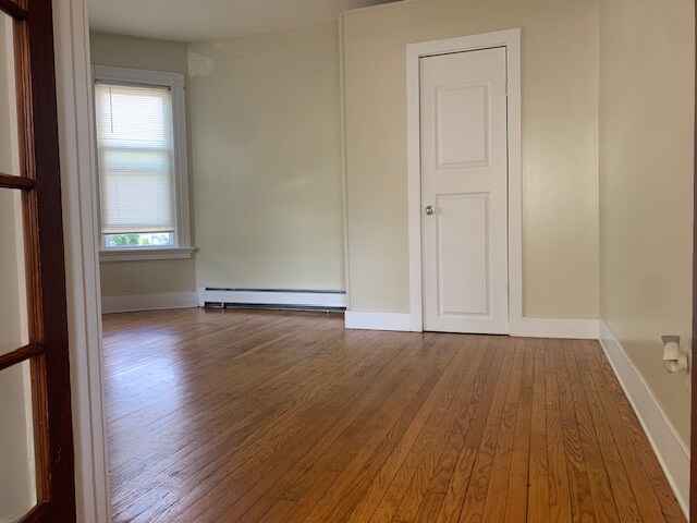 Photo - 172 Grafton St