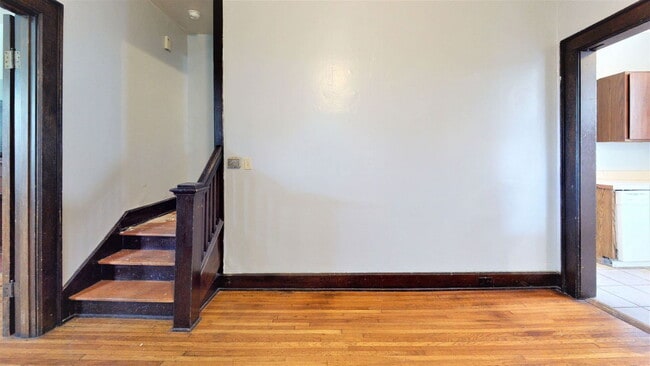 Photo - 288 E 13th Ave