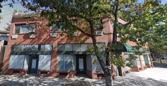 Building Photo - 3129 Broadway Unit 2