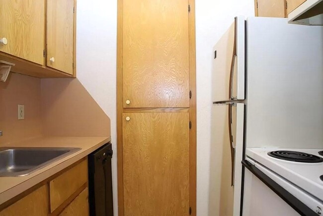 Photo - 4701 Red River St Unidad 302