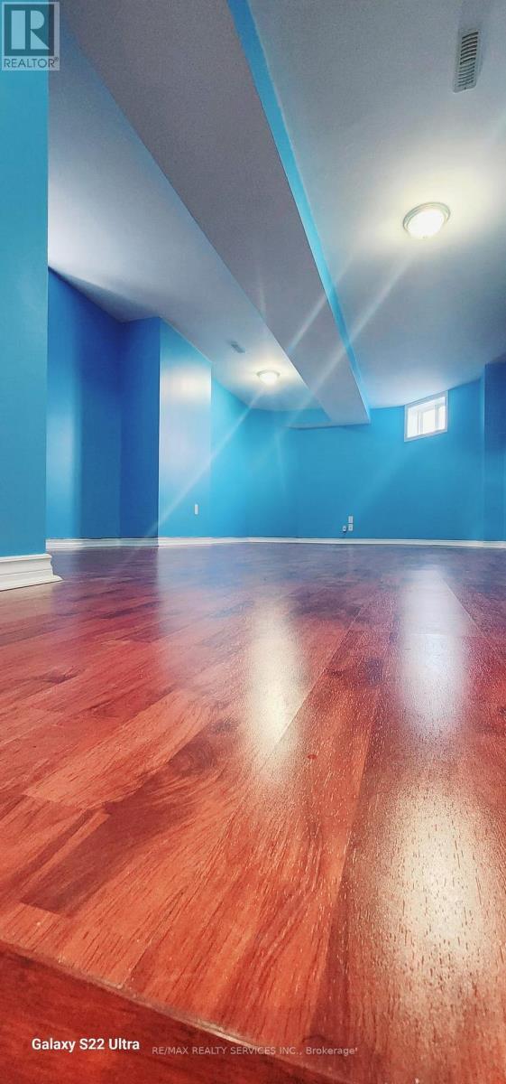 Photo - 41 Charger Ln