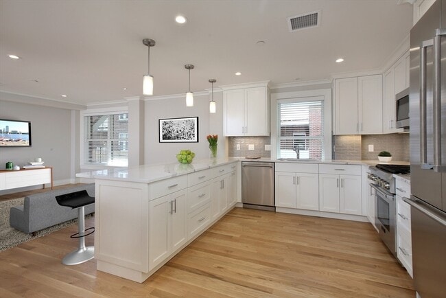 Photo - 36 Longwood Ave Unit 2