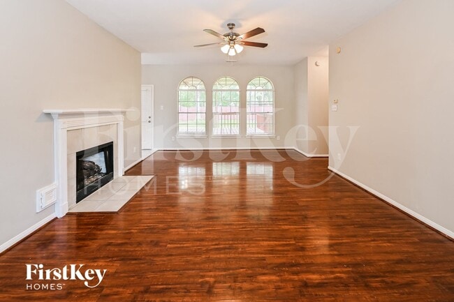 2614 Spring Bend Dr