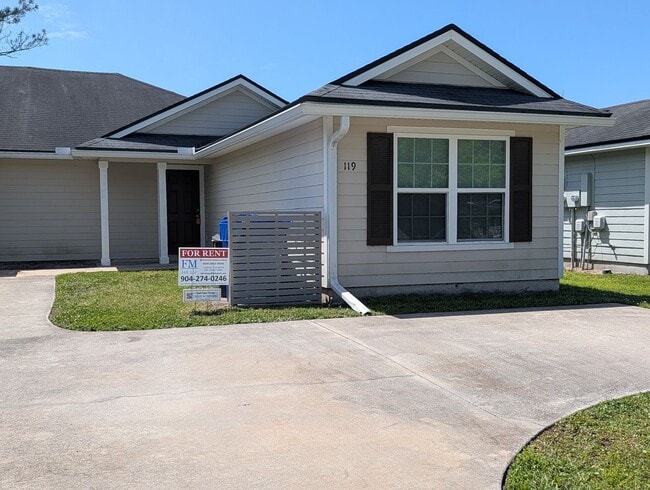 Photo - NOW AVAILABLE - 3/2 Duplex on this 12 mo Lease - Conveniently located off Lewis Speedway near St ...