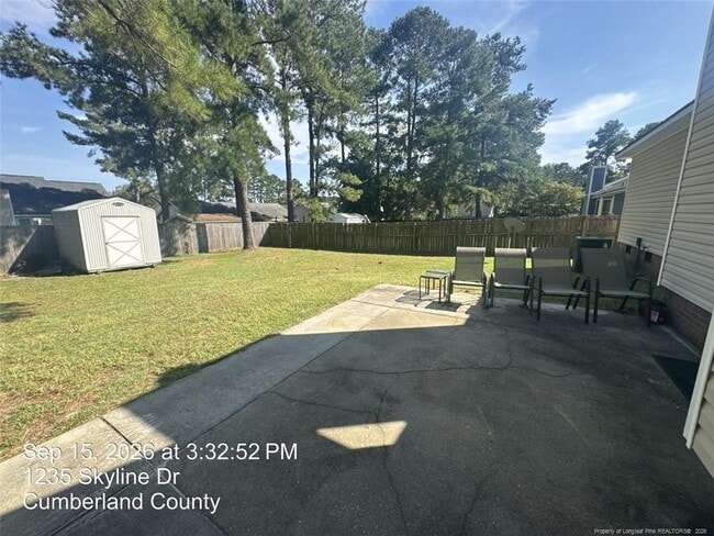 1235 Skyline Dr
