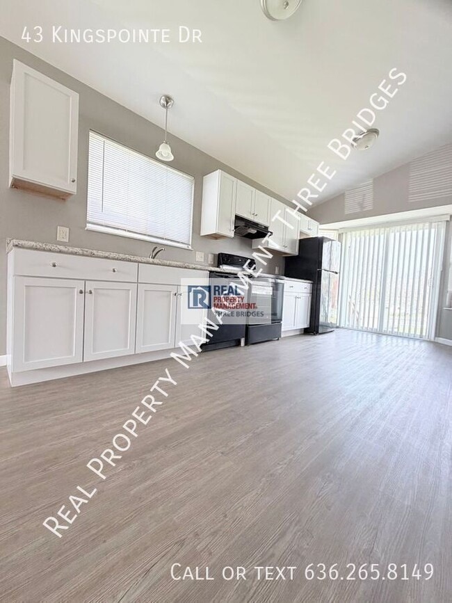 Photo - 43 Kingspointe Dr