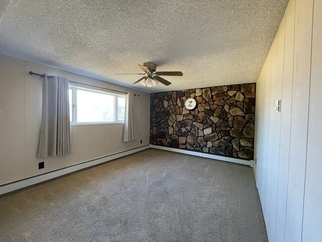 Photo - 4 BEDROOM 2 BATH SINGLE FAMILY HOME