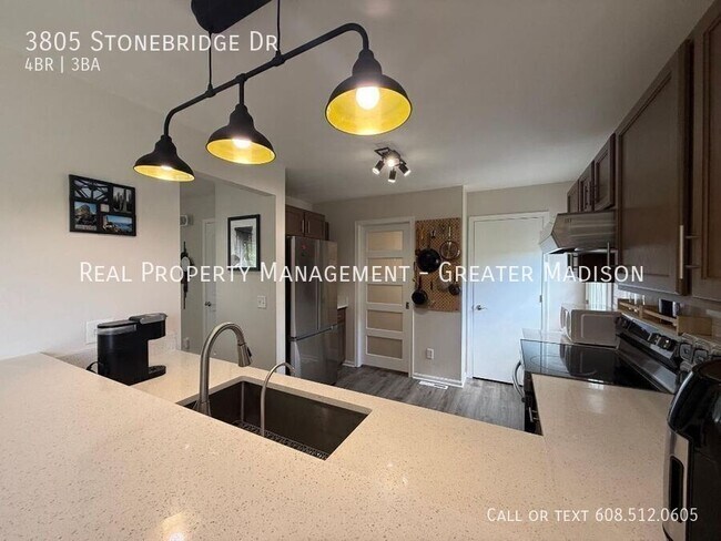 Photo - 3805 Stonebridge Dr