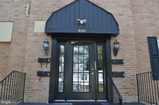 Building Photo - 400 Richey Ave Unit APT.4