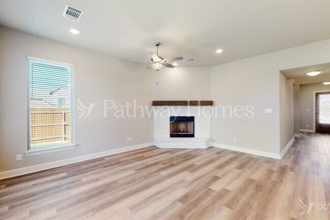 Photo - 112 Trail Dr