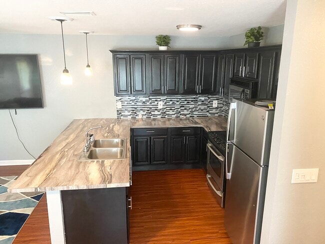 Photo - 1308 McCaskill Ave