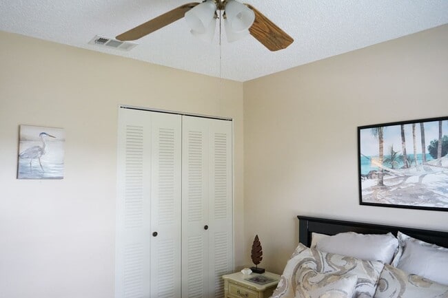 Photo - 2102 Hereford Dr Unit 513