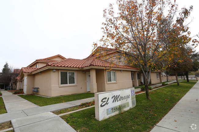 Photo - El Mirage Apartments