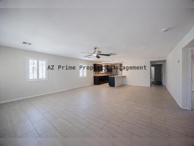 Photo - 1332 E Whitton Ave
