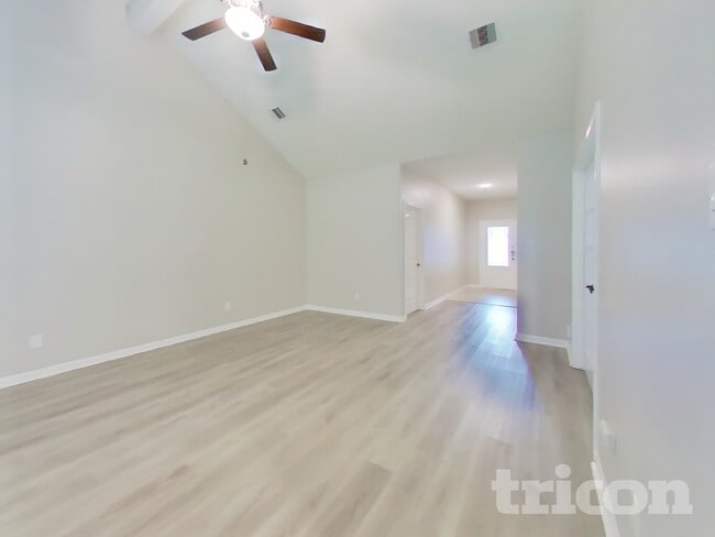 Photo - 8888 Oval Glass St