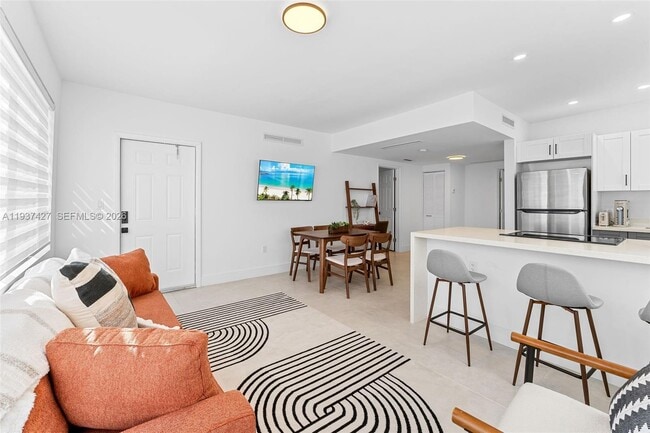 Photo - 1144 SW 4th St Unidad 8