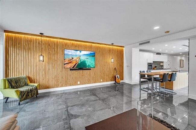 Photo - 1511 NE 4th Pl