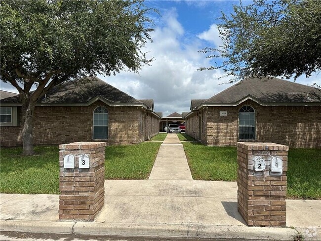 Building Photo - 3823 W Faith Hill St Rental
