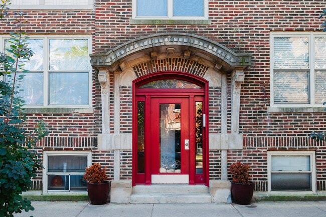 Photo - 1243 W Rosemont Ave Unidad 3W