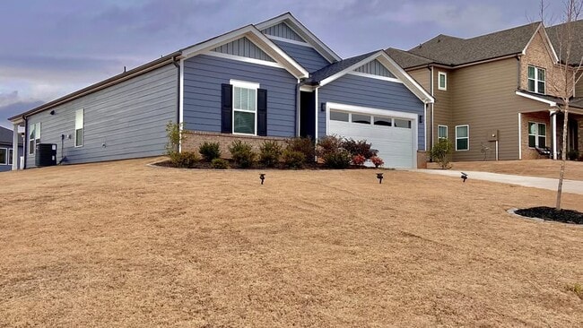 Photo - 178 Redcroft Dr